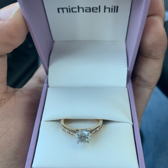 Micheal hill engagement ring - Picture 1 of 2